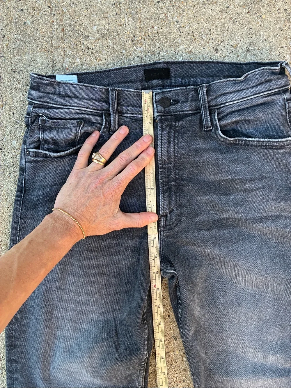 MOTHER The Mid Rise Rider Skimp Jeans - Picture 10 of 16